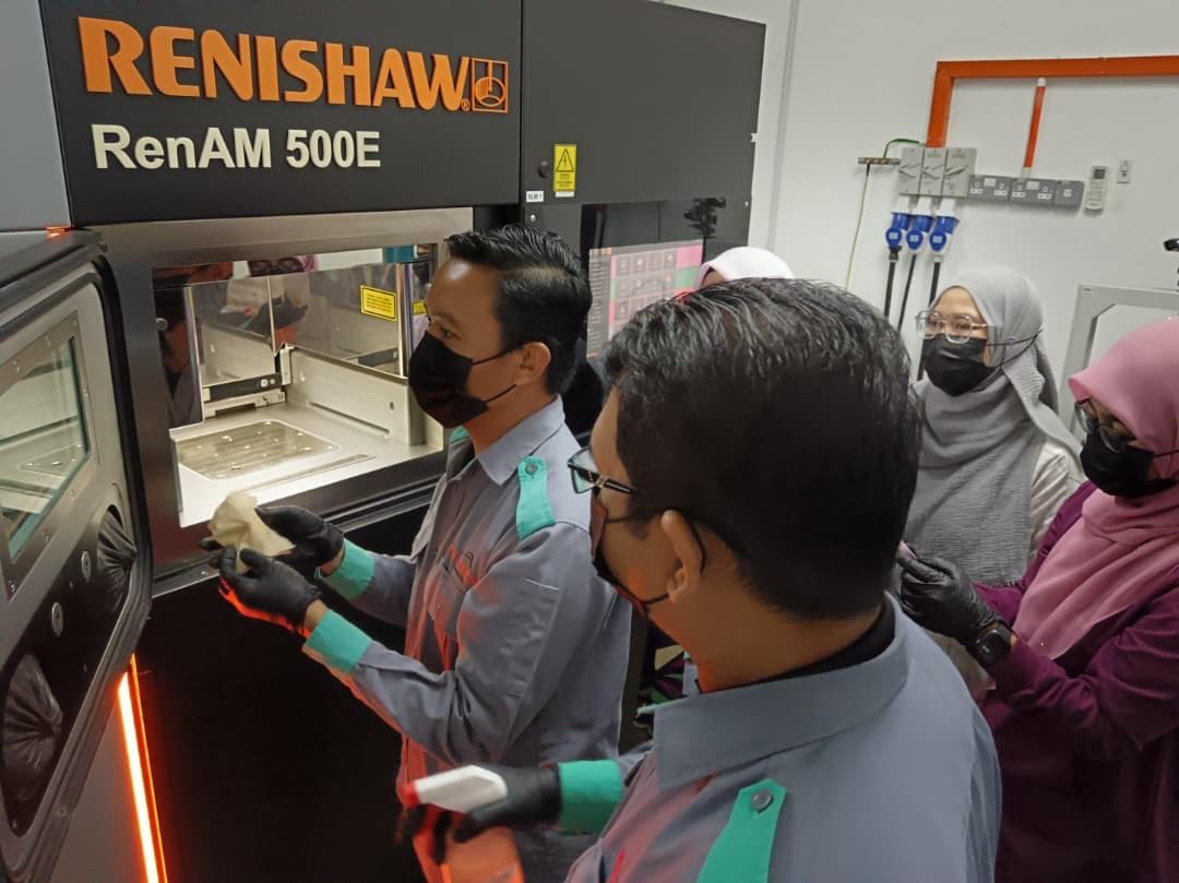 metal 3D printer hands-on 1